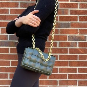 The Chain Cassette padded intrecciato green bag